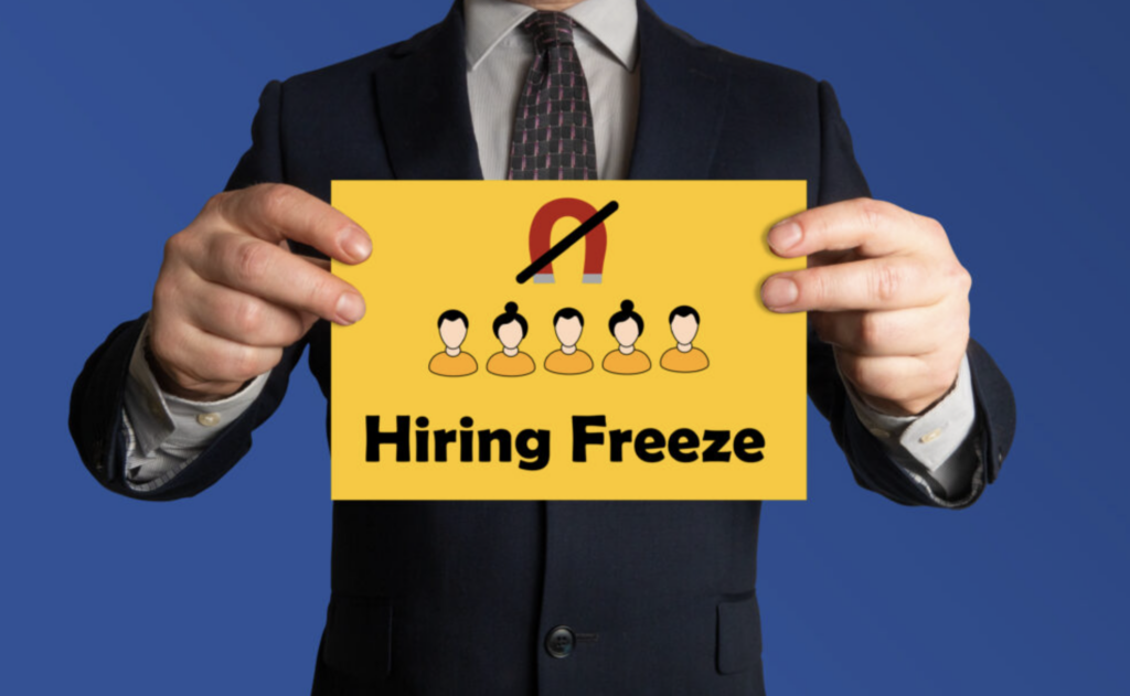 63% Indian Companies Freeze Hiring Due To Geo-Political Tensions (Survey Results)